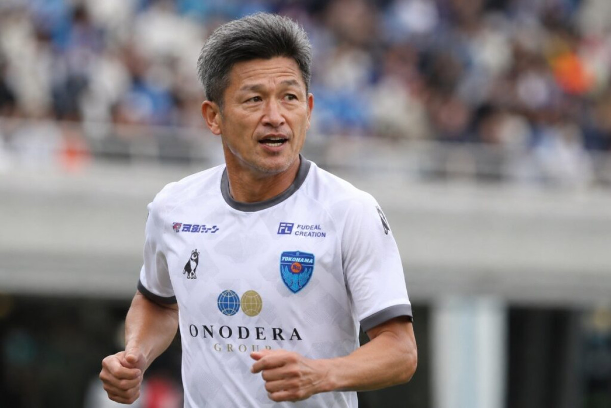 Král Kazu stále střílí góly. V 59 letech přepsal japonskou historii Král Kazu stále střílí góly. V 59 letech přepsal japonskou historii
