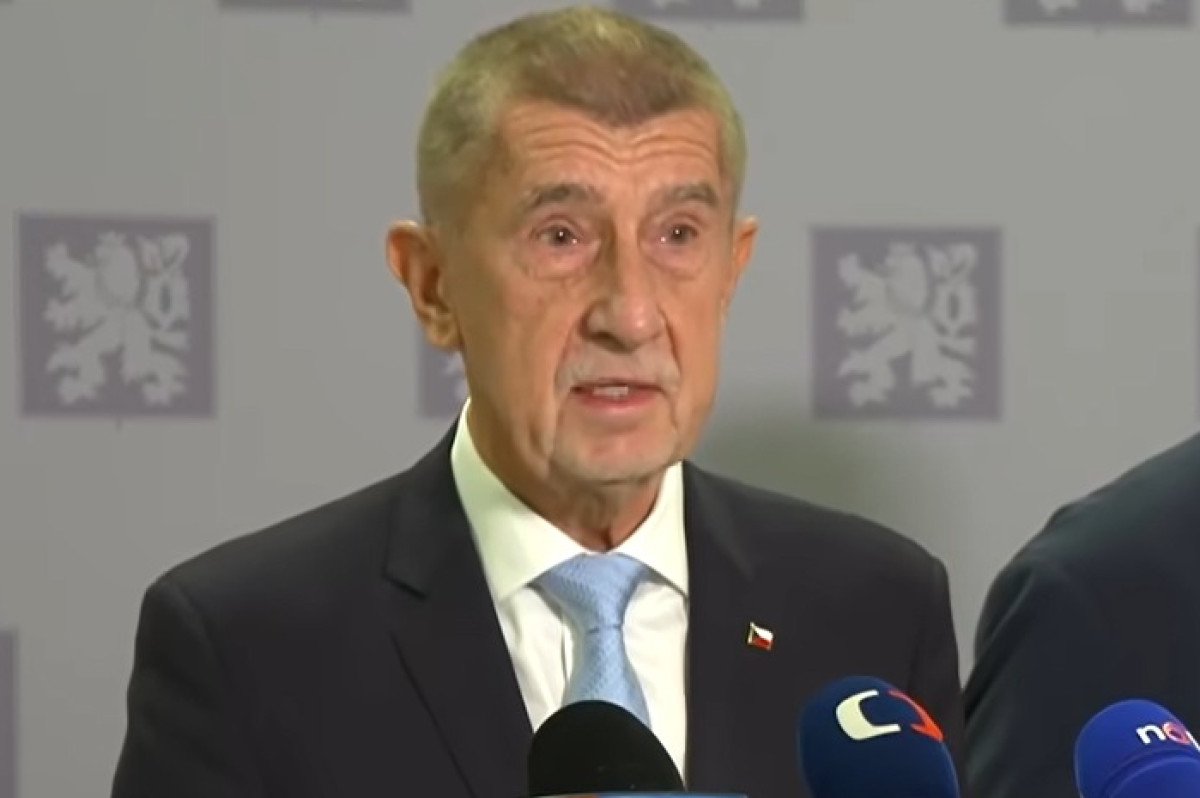 Babiš neustoupí. Dobrovolné poplatky přinášejí další otazníky