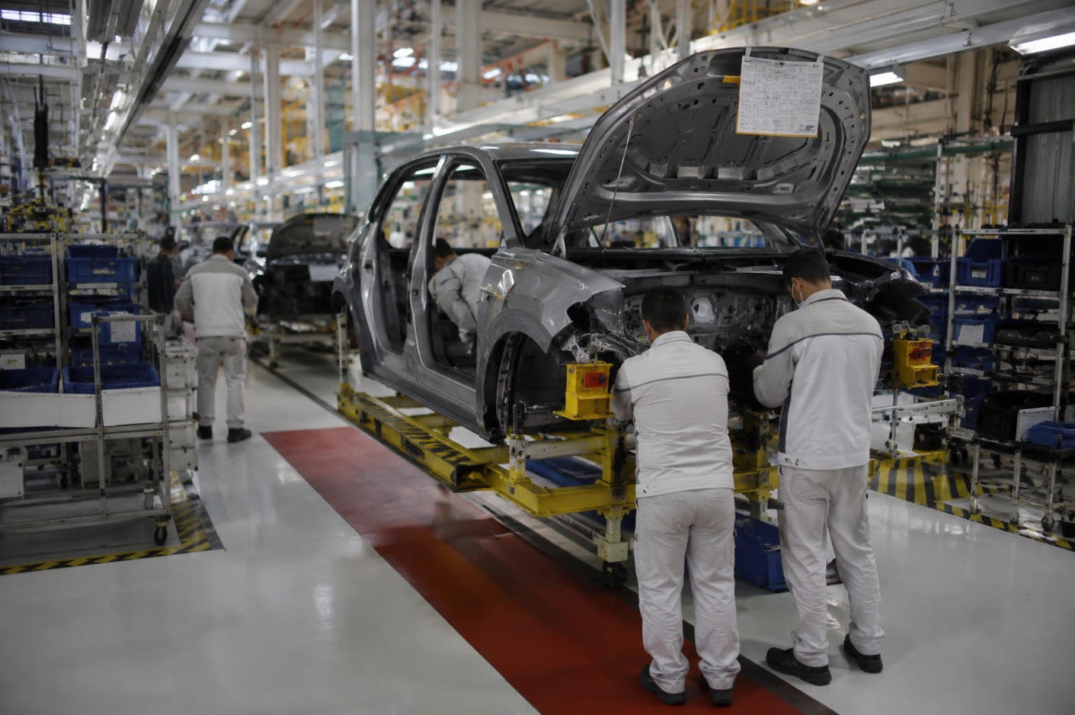 Italský průmysl hledá cestu z útlumu. Automobilky čeká změna