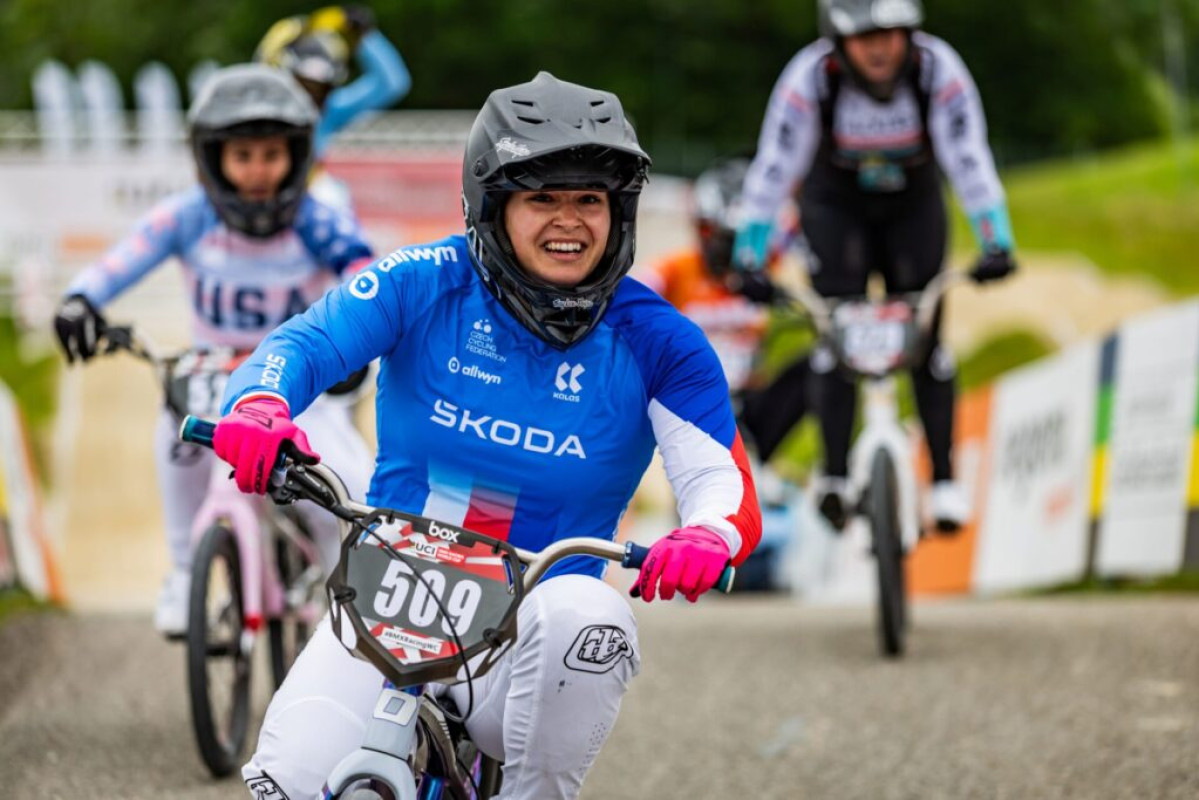 Sabina Košárková dvakrát na pódiu při SP v BMX