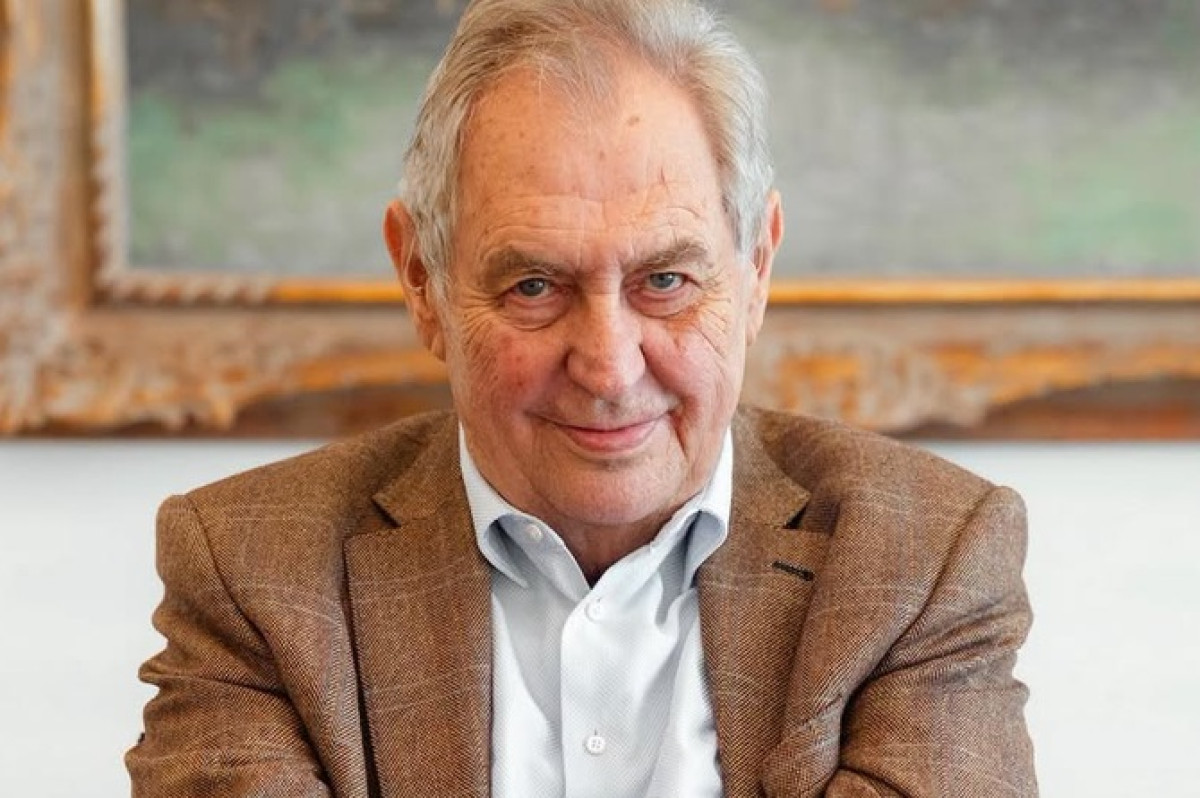 Zeman odmítá politické kádrování. Mluví o novodobých svazácích