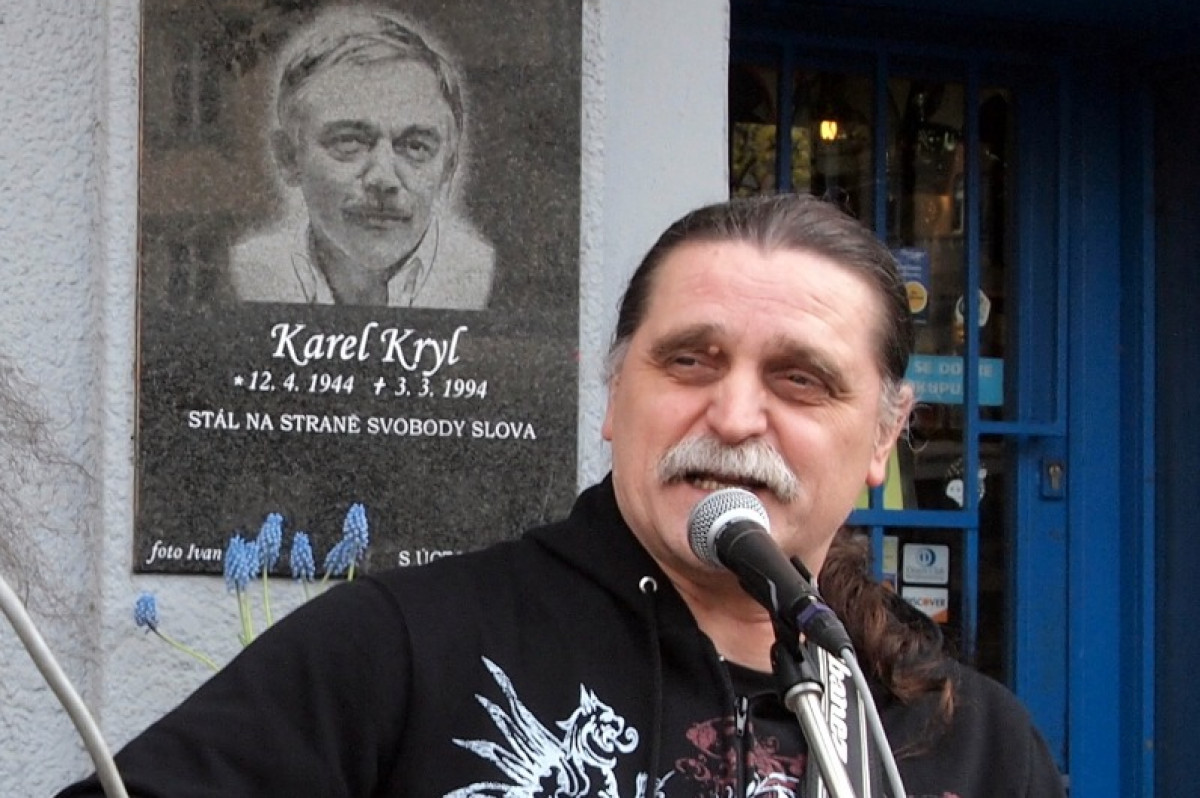 Království za tryskáč a motorku? Království za tryskáč a motorku?