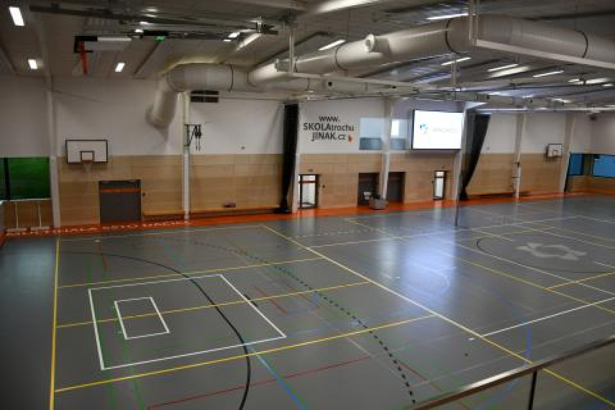 Nová multihala mění sportovní zázemí v Dačicích