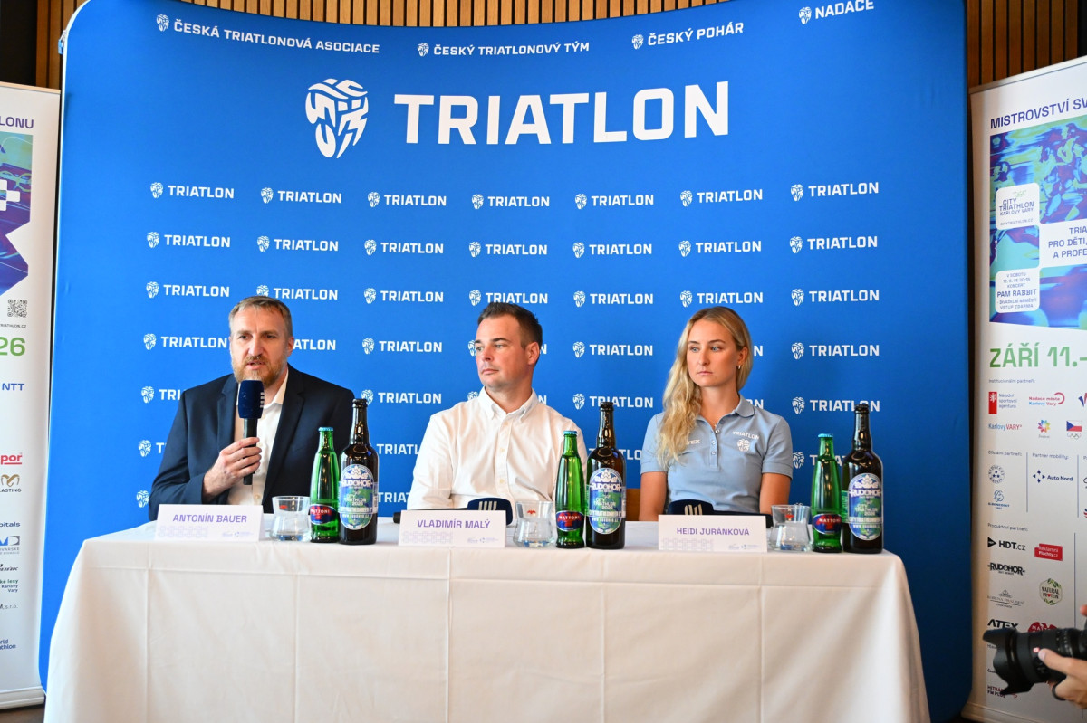 Kam 13. září 2026 za sportem ... na fotbal, házenou, triatlon, lední hokej