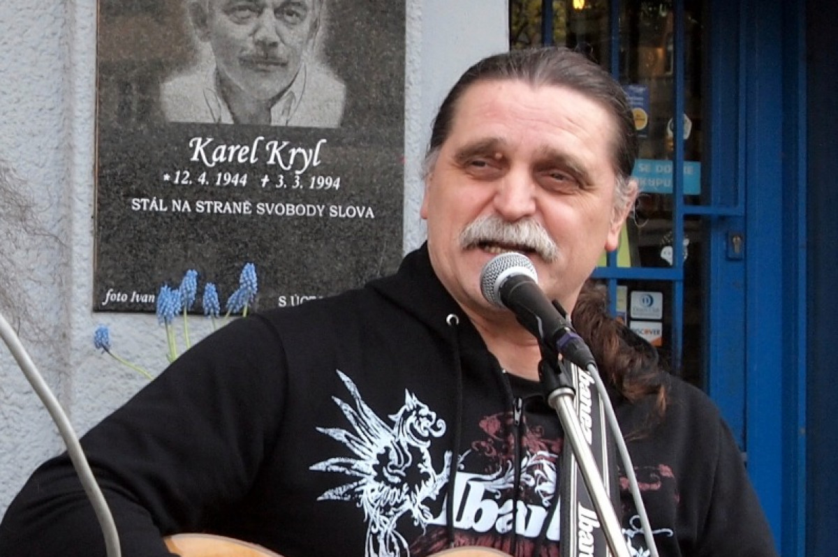 ČT stokrát jinak. Ale jak? Že by lexikon kouzel? ČT stokrát jinak. Ale jak? Že by lexikon kouzel?