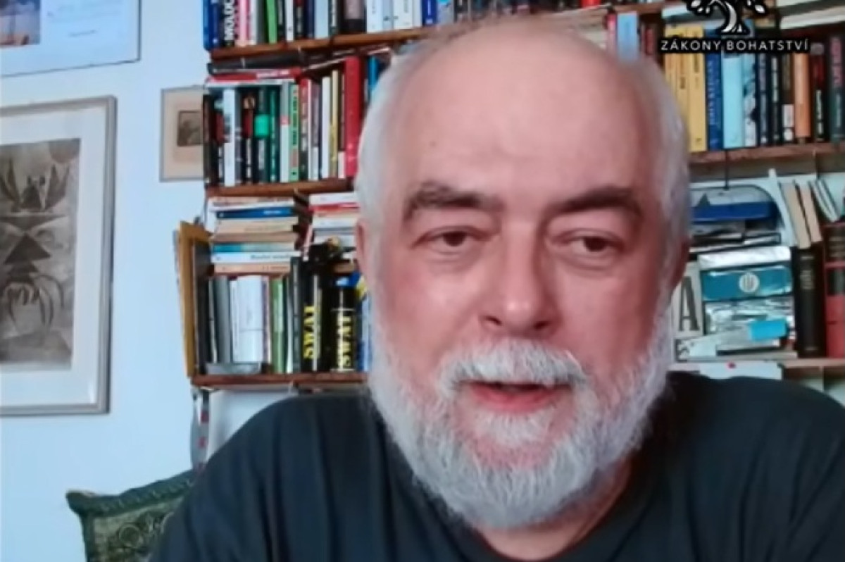Schneider: Výroční zpráva BIS 2025, Koudelkova poslední