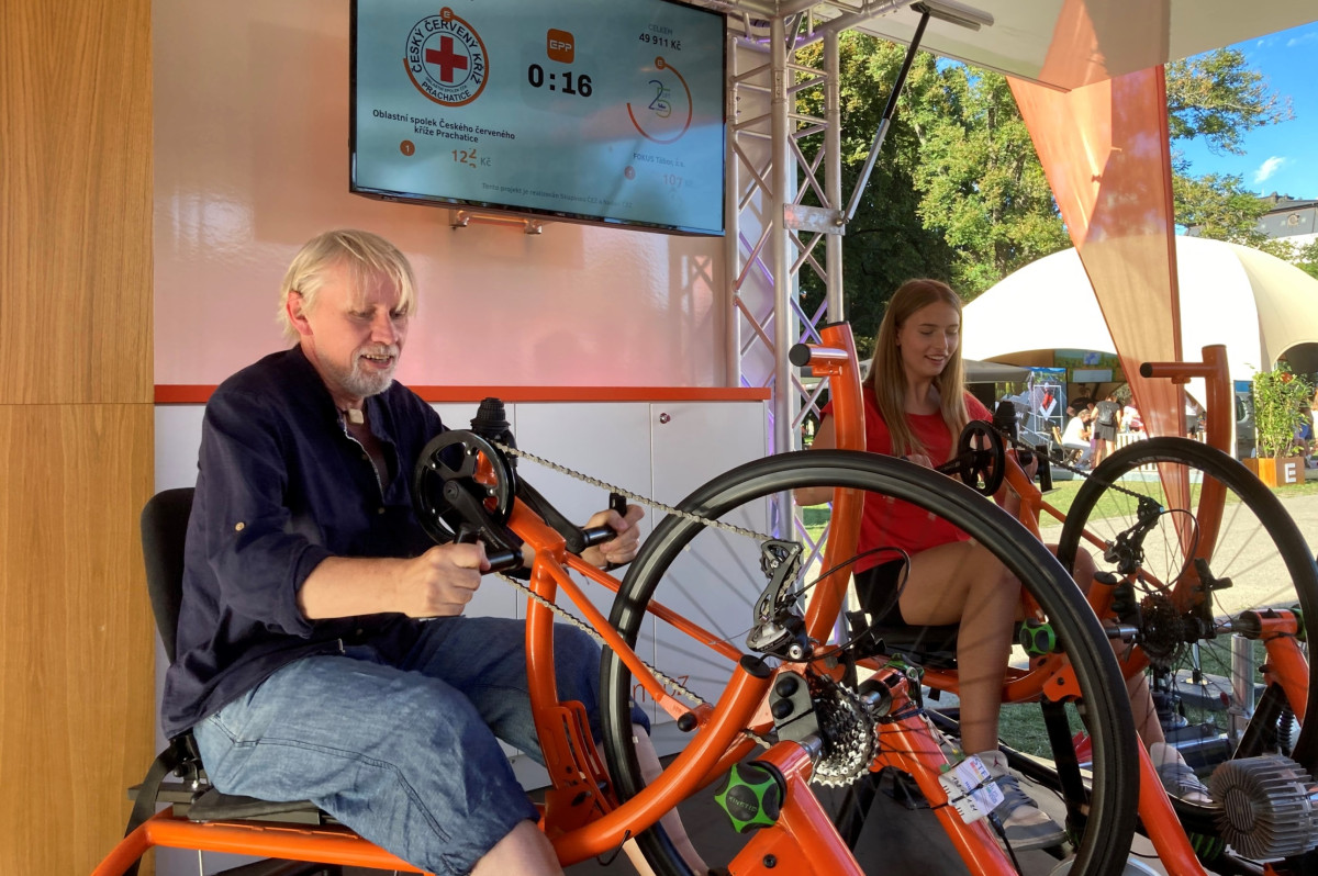 Populární ČEZ Lipno Sport Festival bude bavit i pomáhat