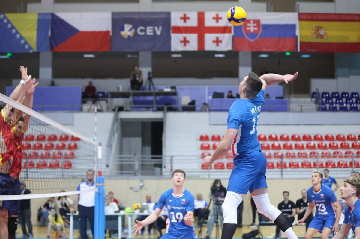 Čeští volejbalisté přehráli Španěly a drží teoretickou šanci na postup do semifinále Evropské ligy