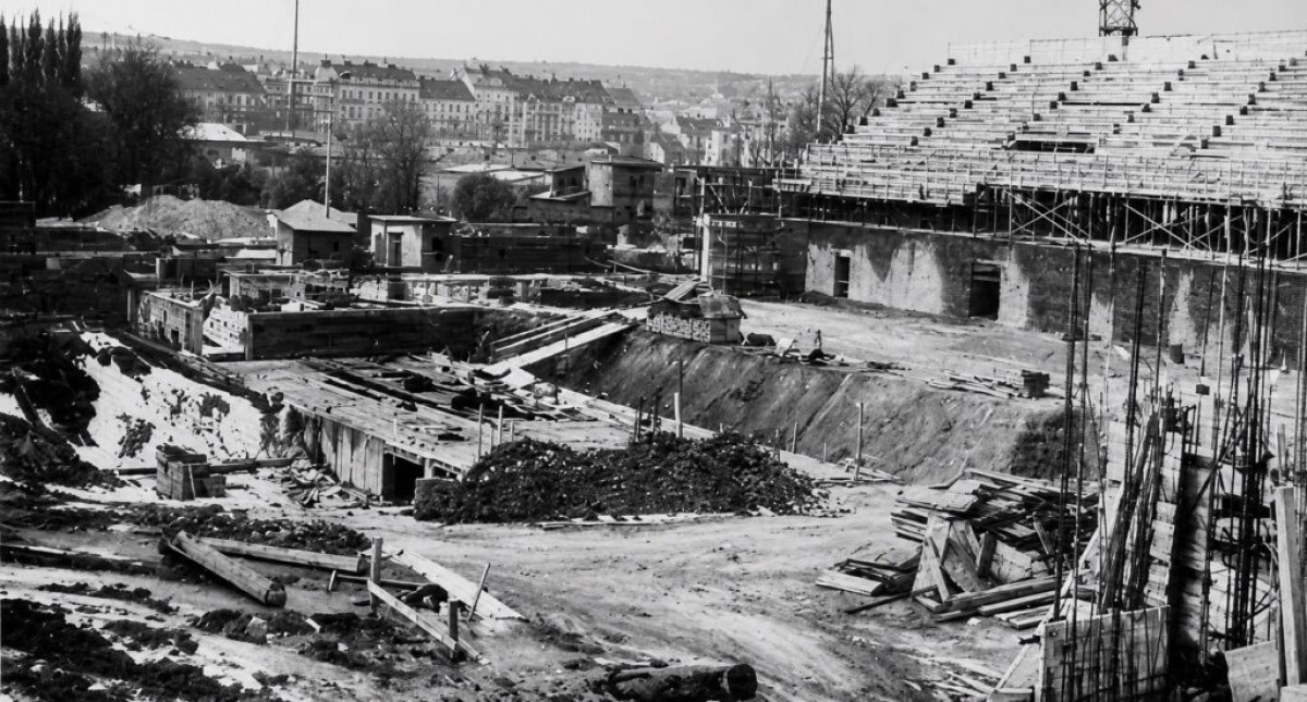 Lužánky. Brněnský plavecký stadion, na který město čekalo roky