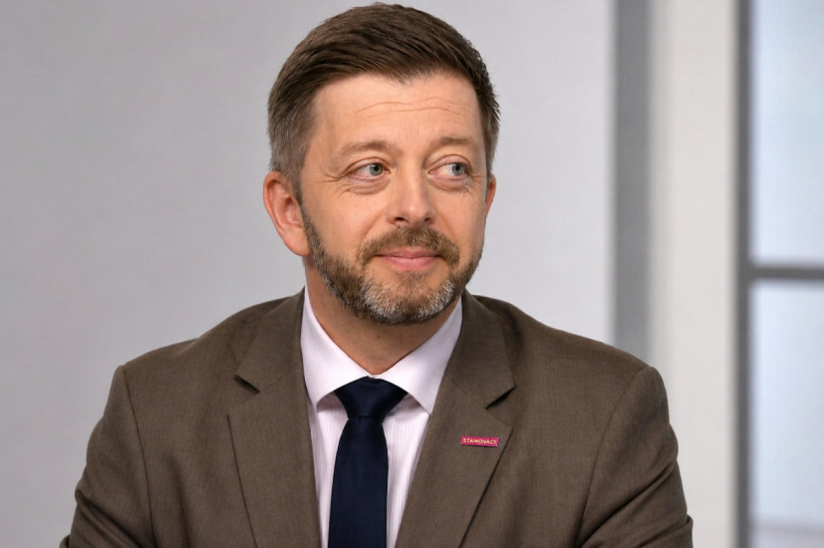 Kdo vysvětlí 660 milionů navíc? Mašek tlačí na Rakušana
