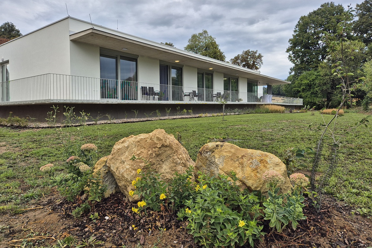 Kraj otevírá pro šest klientů Domova u studánky další nový domek