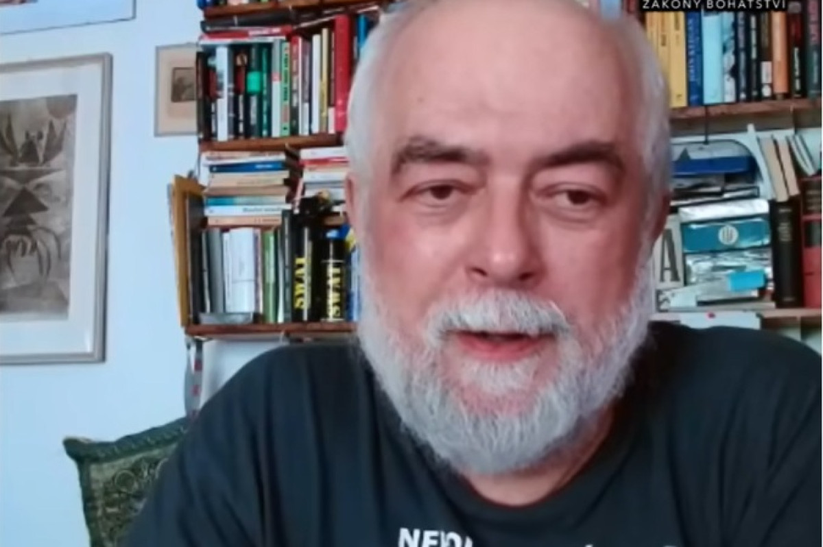 Lze vzít Ukrajině demokracii? ptá se Jan Schneider Lze vzít Ukrajině demokracii? ptá se Jan Schneider