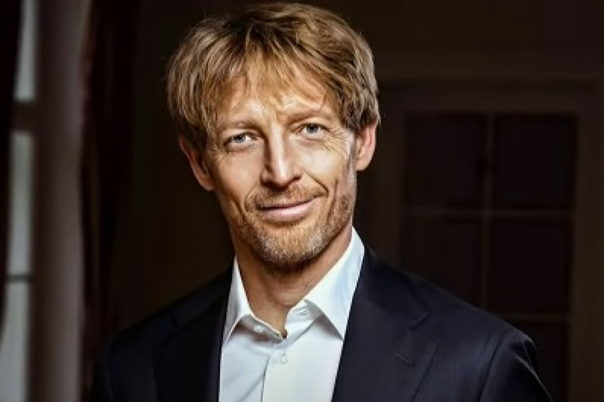 Fauci odmítl říct i barvu své kravaty. Janeček volá po odpovědnosti Fauci odmítl říct i barvu své kravaty. Janeček volá po odpovědnosti