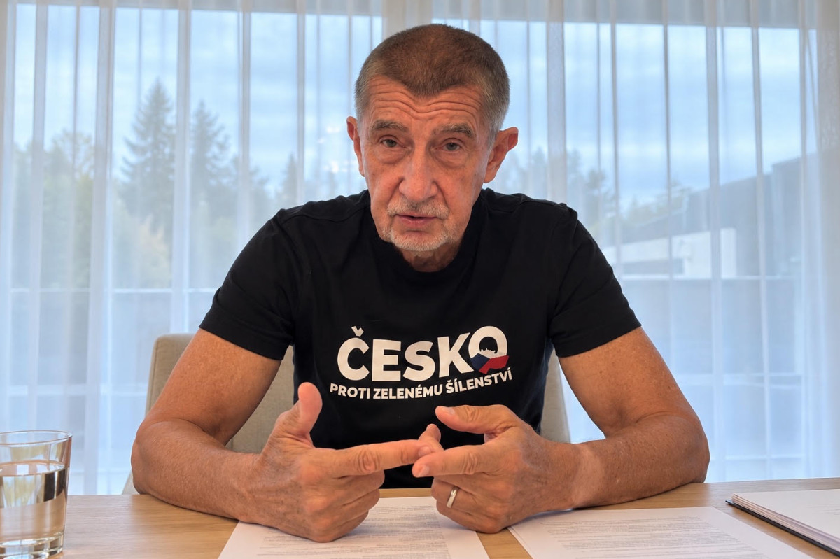 Babiš viní kraje. Vedení ANO se odpovědnosti nevyhne Babiš viní kraje. Vedení ANO se odpovědnosti nevyhne