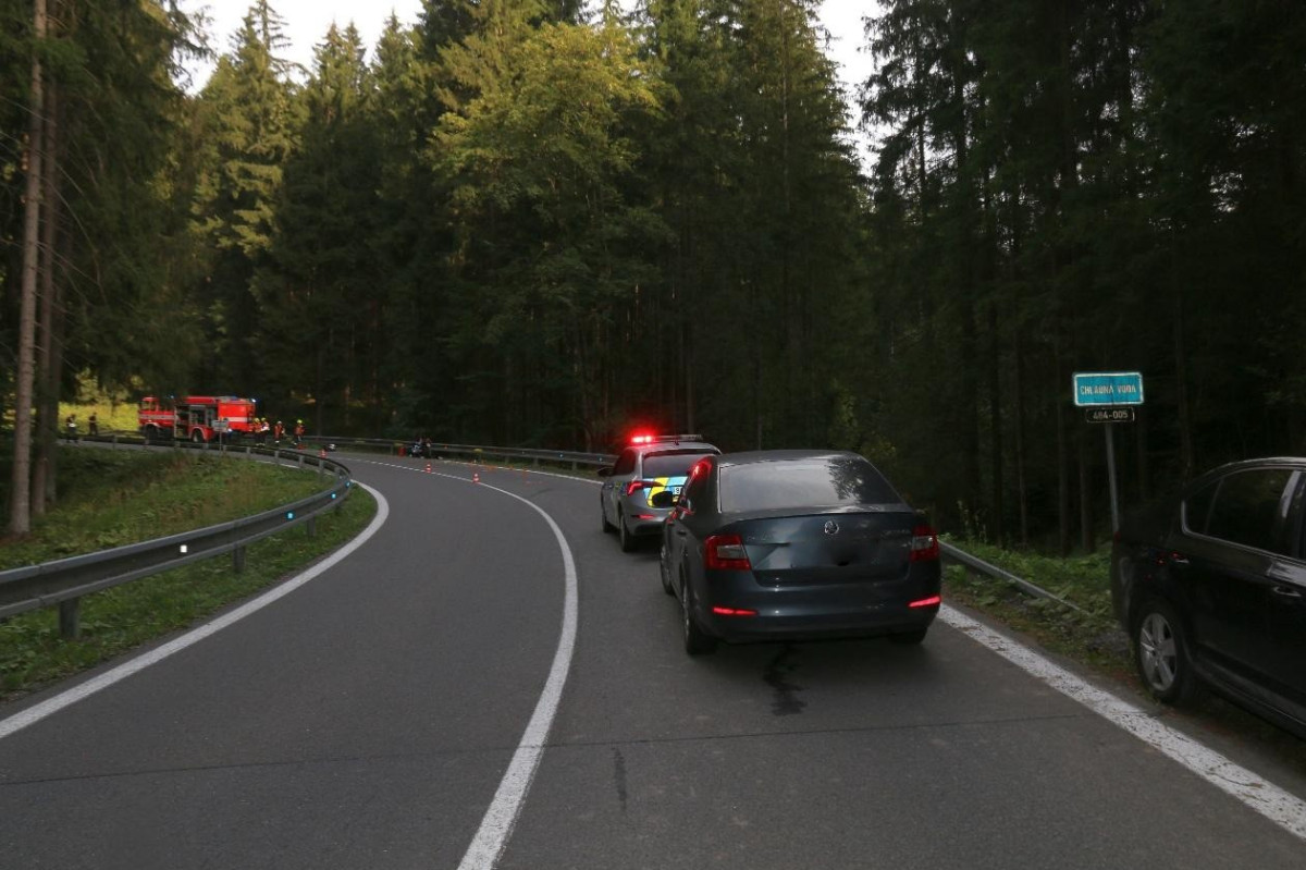 Dopravní nehoda motorkáře poblíž obce Bílá