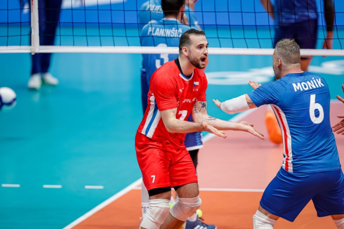 Na závěr skupinové fáze volejbalisté nestačili na Slovince Na závěr skupinové fáze volejbalisté nestačili na Slovince