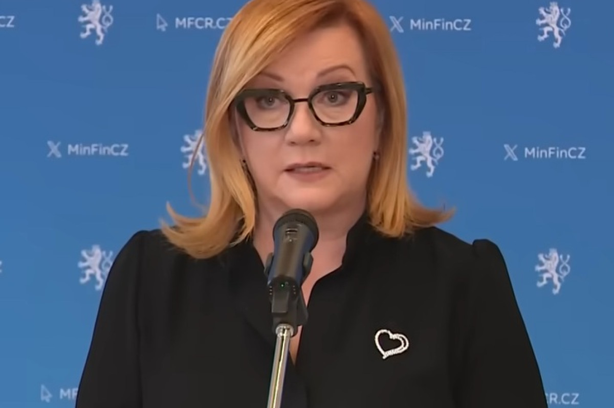 Vláda slíbila nezvyšovat daně. Rozpočet ji ale tlačí k opaku Vláda slíbila nezvyšovat daně. Rozpočet ji ale tlačí k opaku