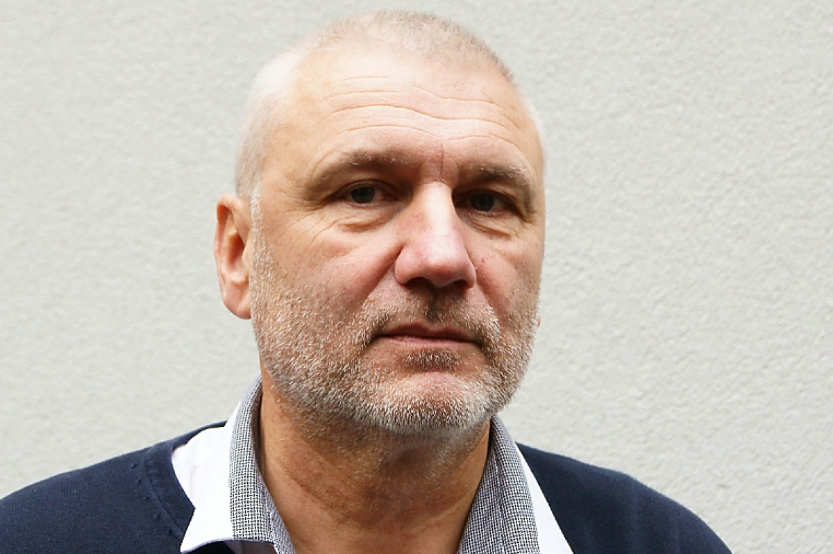 Sloužím socialistické vlasti........ Petře! Komu to vlastně sloužím? Sloužím socialistické vlasti........ Petře! Komu to vlastně sloužím?