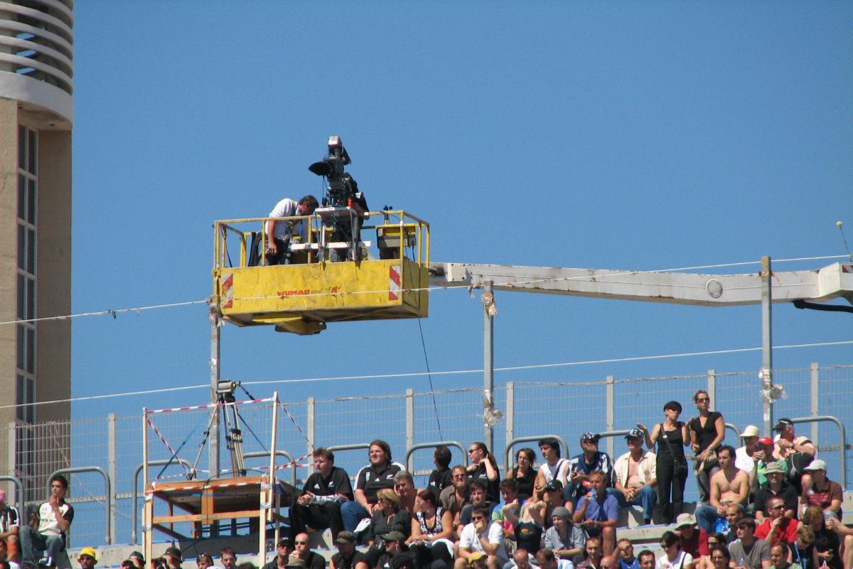 Kam 8. listopadu 2025 za sportem? Do Prahy i jinam na fotbal, lední hokej a k televizi na ragby