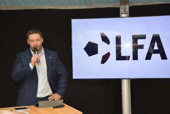 Ligová fotbalová asociace si stanovila rozhodující data, kterým je například 1. květen 2020 Ligová fotbalová asociace si stanovila rozhodující data, kterým je například 1. květen 2020