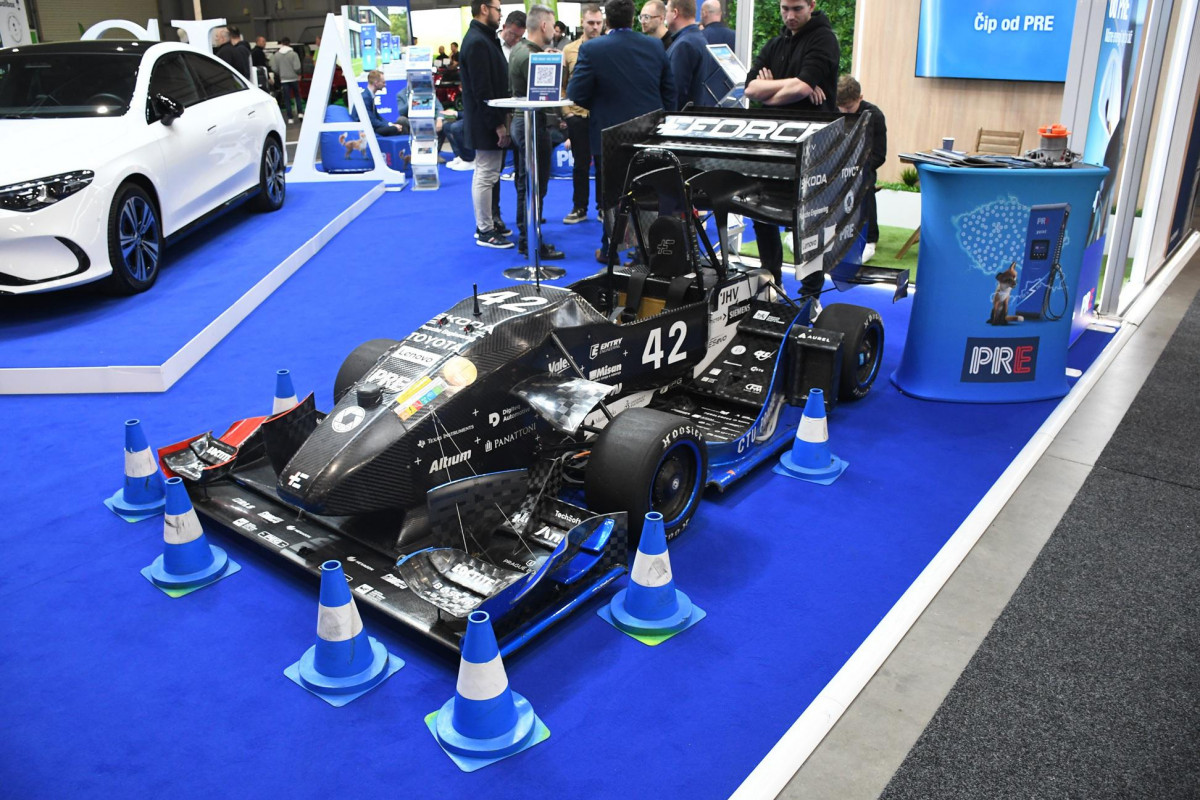 Kam 16. listopadu 2025 za sportem? Na hokej, volejbal, ragby nebo na veletrh e-Salon Kam 16. listopadu 2025 za sportem? Na hokej, volejbal, ragby nebo na veletrh e-Salon