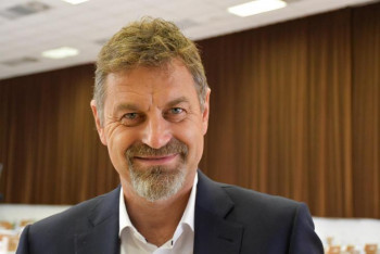 Prohlášení Petra Břízy, viceprezidenta Českého hokeje ke kandidatuře na prezidenta Českého hokeje Prohlášení Petra Břízy, viceprezidenta Českého hokeje ke kandidatuře na prezidenta Českého hokeje