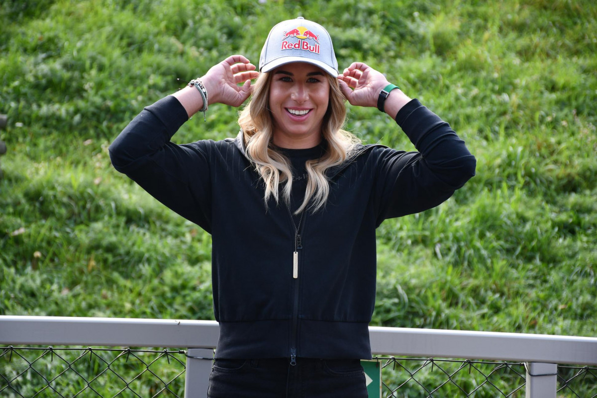 Ledecká upřednostní snowboard na olympiádě! Věří, že udělala maximum, řekla k jednání s MOV