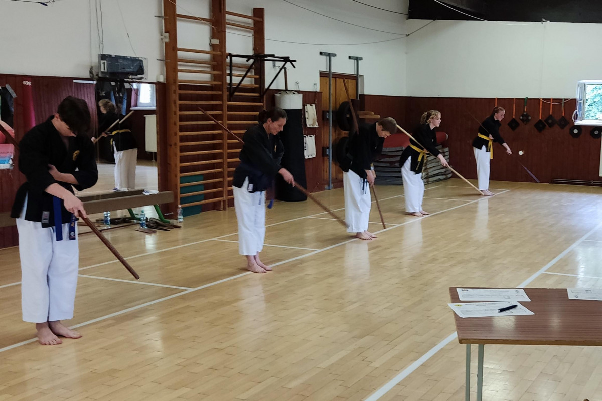 Letní zkoušky na žákovské stupně ČFOKK Karate a Kobudo