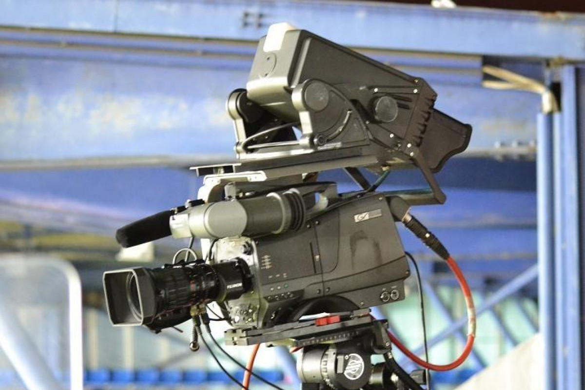 Kam 9 listopadu 2025 za sportem? Do Prahy i jinam na fotbal, hokej i k televizi a na basketbal