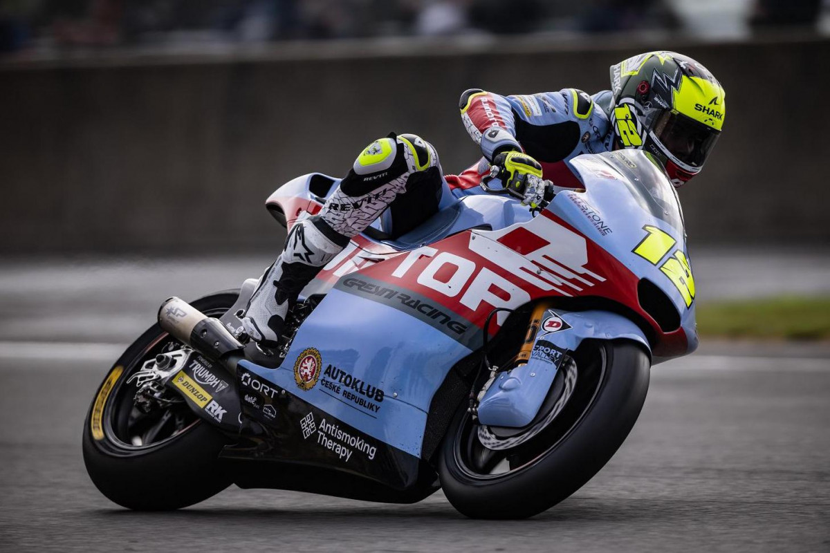 Filip Salač vybojoval v dramtickém závodě druhé místo na okruhu Ettoreho Bugatti v Le Mans Filip Salač vybojoval v dramtickém závodě druhé místo na okruhu Ettoreho Bugatti v Le Mans