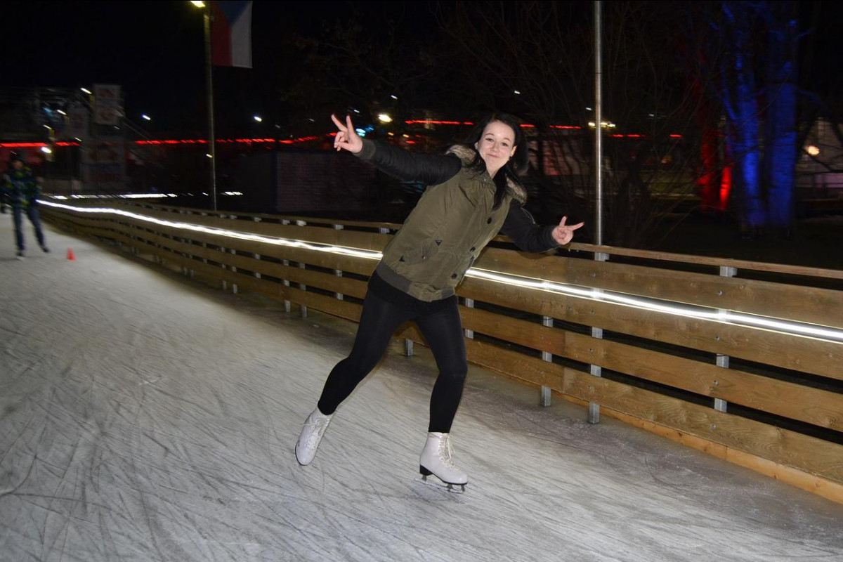 Kam 14. prosince 2025 za sportem? Na fotbal, lední hokej a na finále  florbalové MS žen