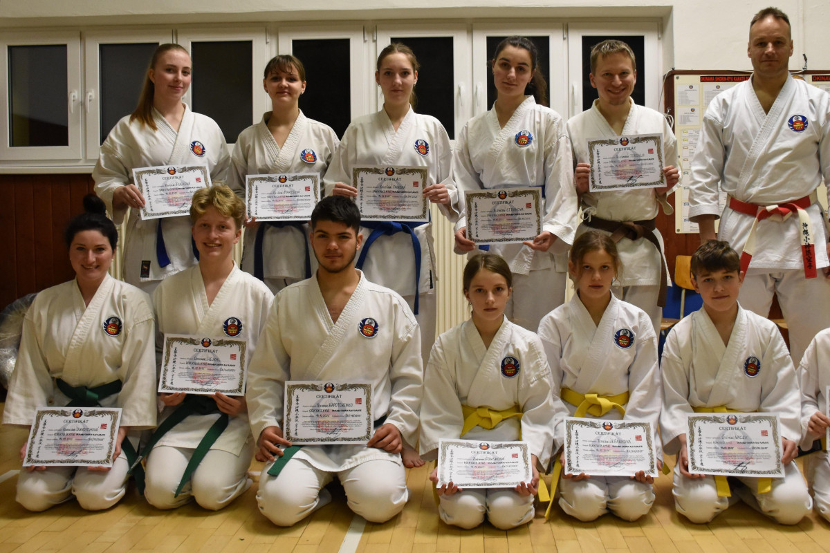 Zimní zkoušky na žákovské stupně ČFOKK Karate