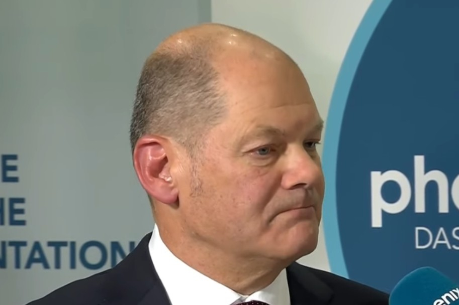 Scholz se obává, že NATO neochrání Německo před Ruskem