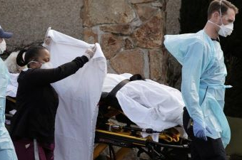 CNN: Pandemie již USA zdevastovala, ale smrtící zima právě začíná