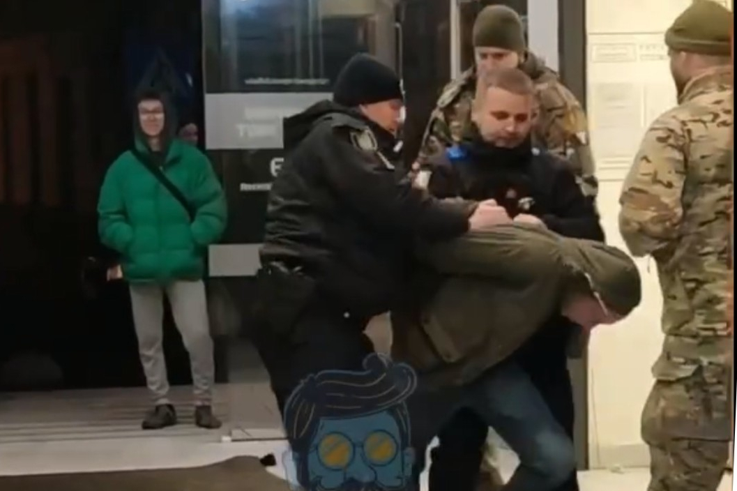 Ukrajina: Zaměstnanci TCC útočí a "sbírají dobrovolníky"