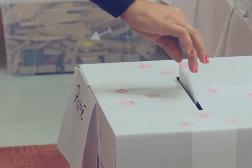 Sněmovna reprezentantů USA: EU léta zasahuje do svobody projevu