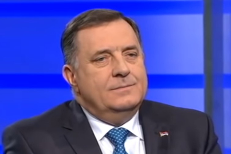 Srbsko: Špinavá hra Německa a Rakouska