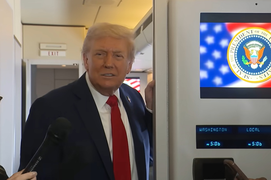 Trump chce s Putinem projednat transfer raket Tomahawk na Ukrajinu