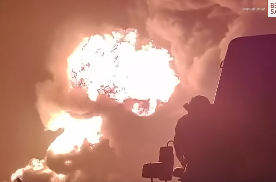 Rusové zasáhli logistické centrum v Charkovské oblasti: Mrtví a ranění