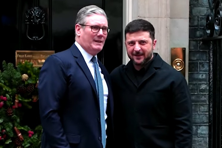 Trump odhaluje, jak se Londýn snaží zabránit míru na Ukrajině