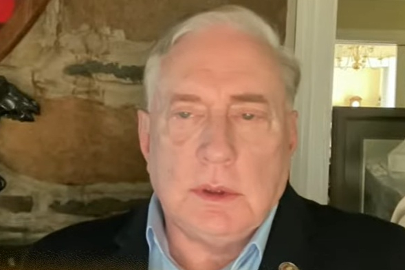 Macgregor – Trump v Davosu: Mezi rétorikou a realitou