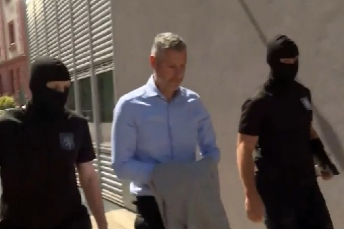 Stín Redlovy kauzy znovu dopadá na TOP 09 a STAN Stín Redlovy kauzy znovu dopadá na TOP 09 a STAN