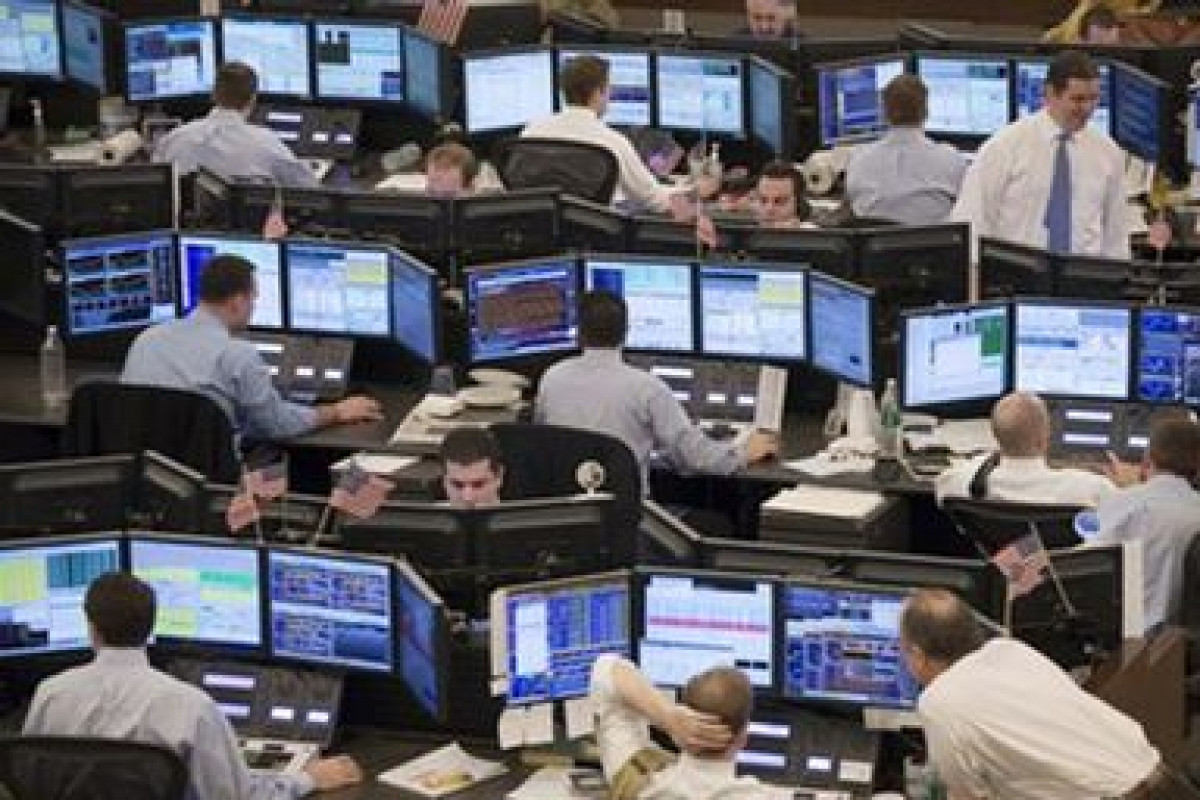 Týden na akciových trzích: Pražská burza klesla