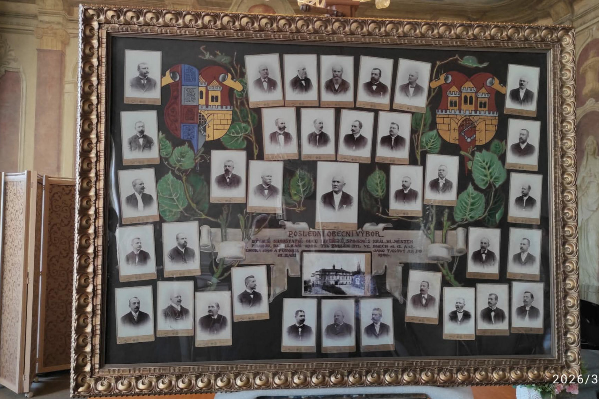 Zrestaurování obrazu z roku 1901: Poslední obecní výbor Zrestaurování obrazu z roku 1901: Poslední obecní výbor