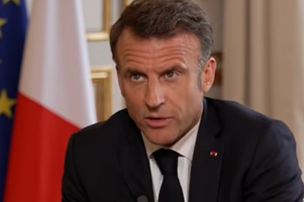 Macron v krizi. Pátá vláda, rekordní dluh a hněv ulice