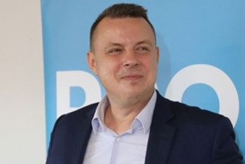 Amerika má úplně jiné zájmy, než Evropa, míní Rajchl Amerika má úplně jiné zájmy, než Evropa, míní Rajchl
