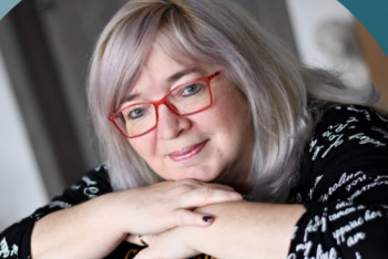 Hamplová: Pražskou kavárnou a urážkami se rozhodit nenechám Hamplová: Pražskou kavárnou a urážkami se rozhodit nenechám