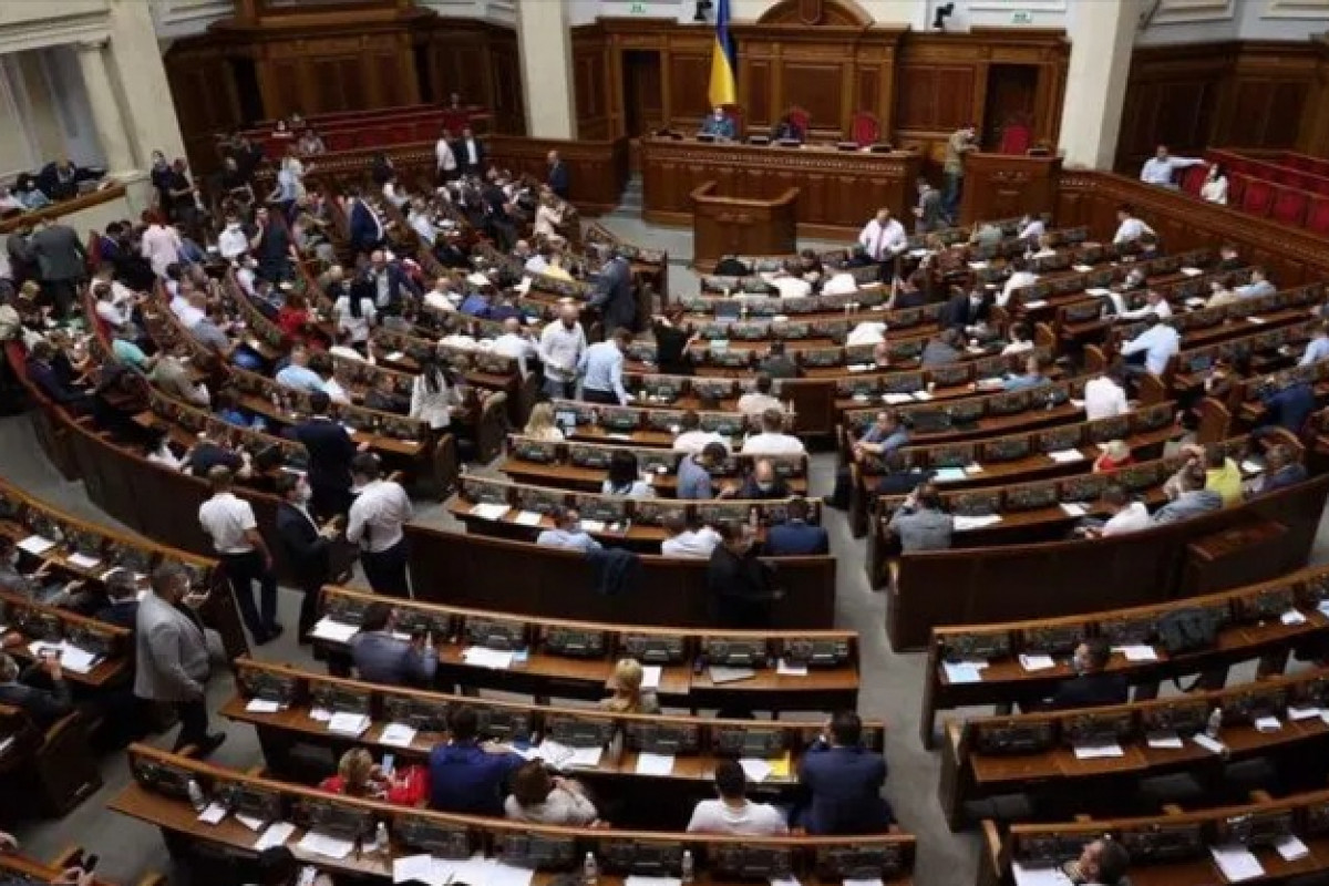 Rada je připravena ke kompromisu ohledně území a opustit Donbas