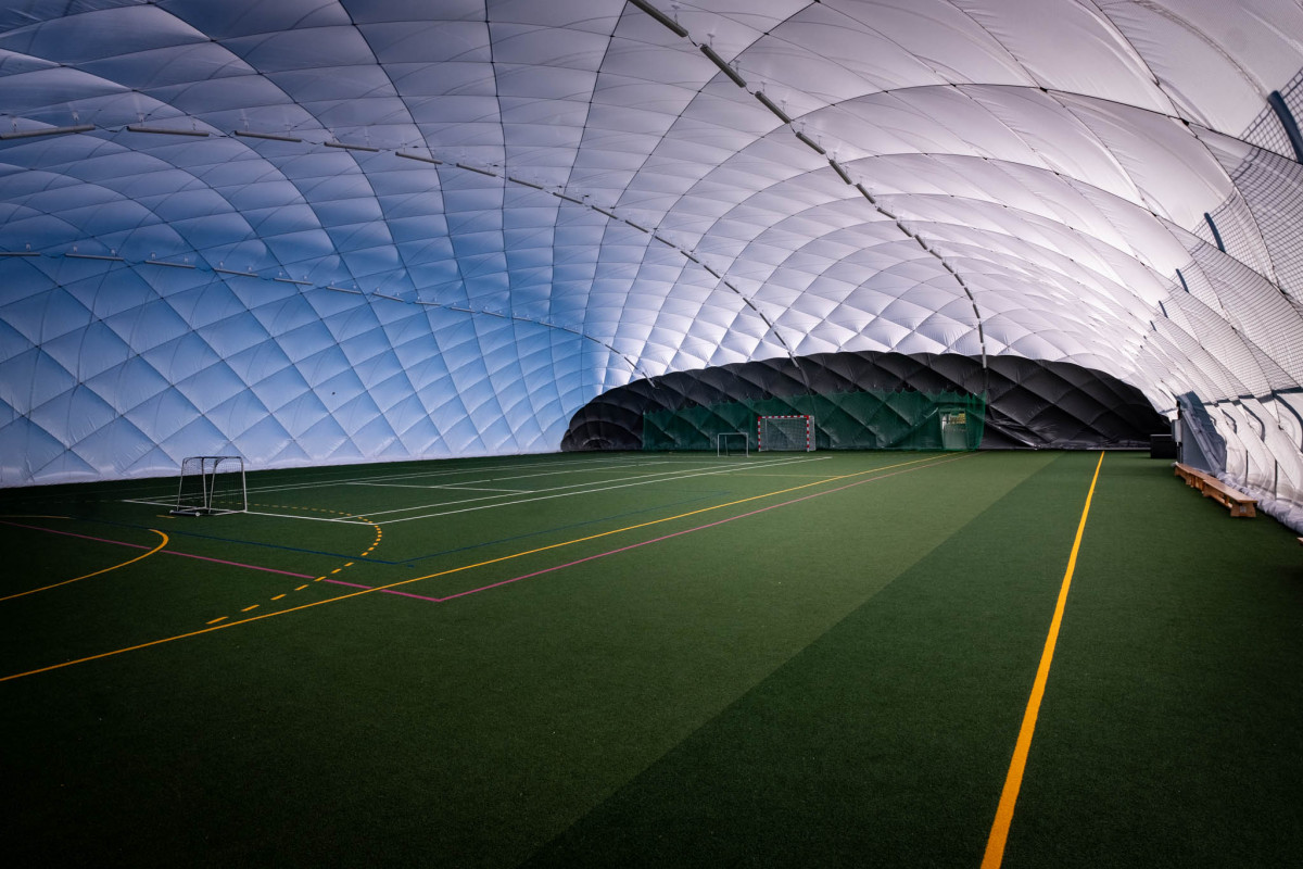 Praha 8 otevřela druhou nafukovací halu