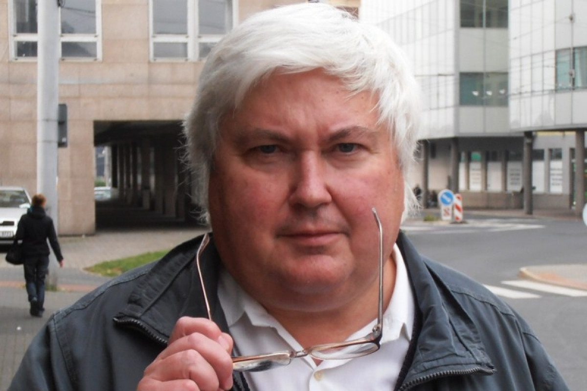 Roček: O souvislostech hnusně fialového prvního výročí Roček: O souvislostech hnusně fialového prvního výročí